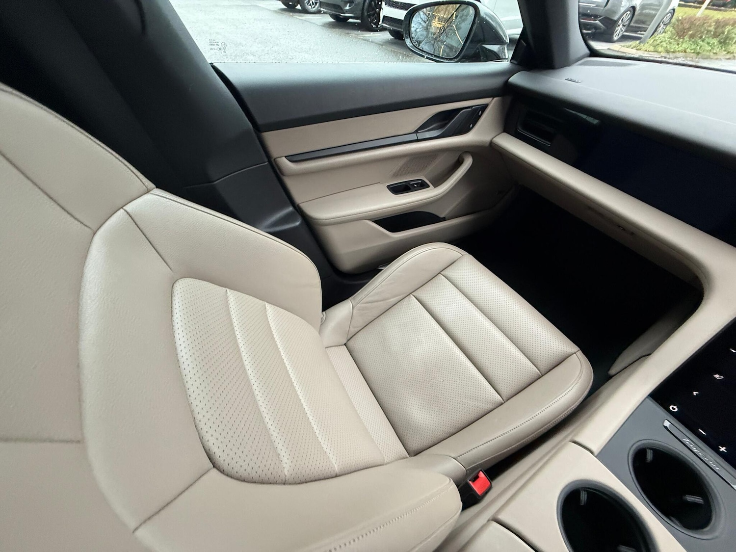 Used Porsche Taycan 2022 for sale - 76839286: Photo 13