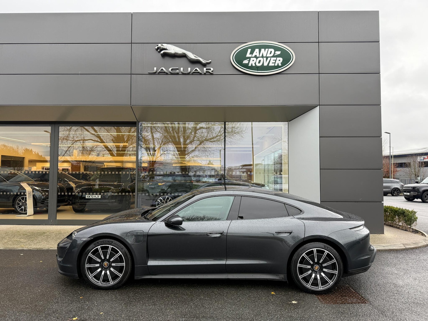 Used Porsche Taycan 2022 for sale - 76839286: Photo 26