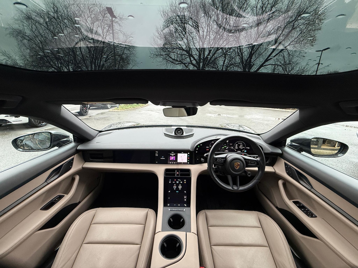 Used Porsche Taycan 2022 for sale - 76839286: Photo 3