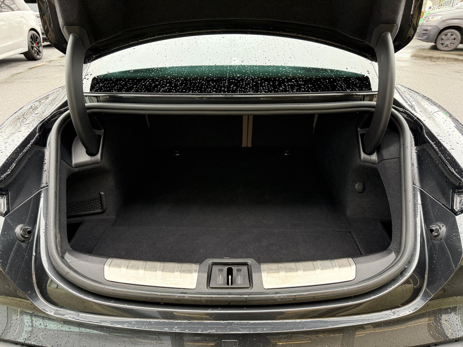 Used Porsche Taycan 2022 for sale - 76839286: Photo 38