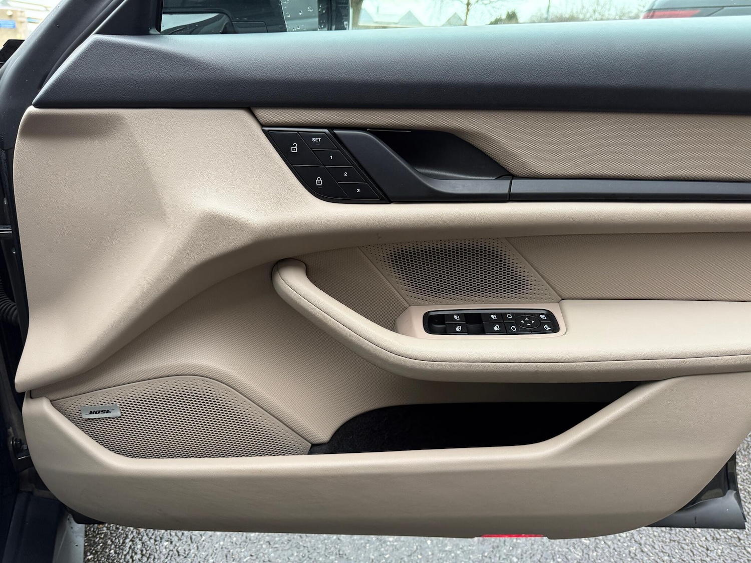 Used Porsche Taycan 2022 for sale - 76839286: Photo 49