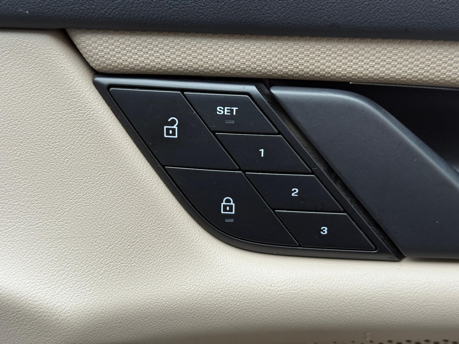 Used Porsche Taycan 2022 for sale - 76839286: Photo 50