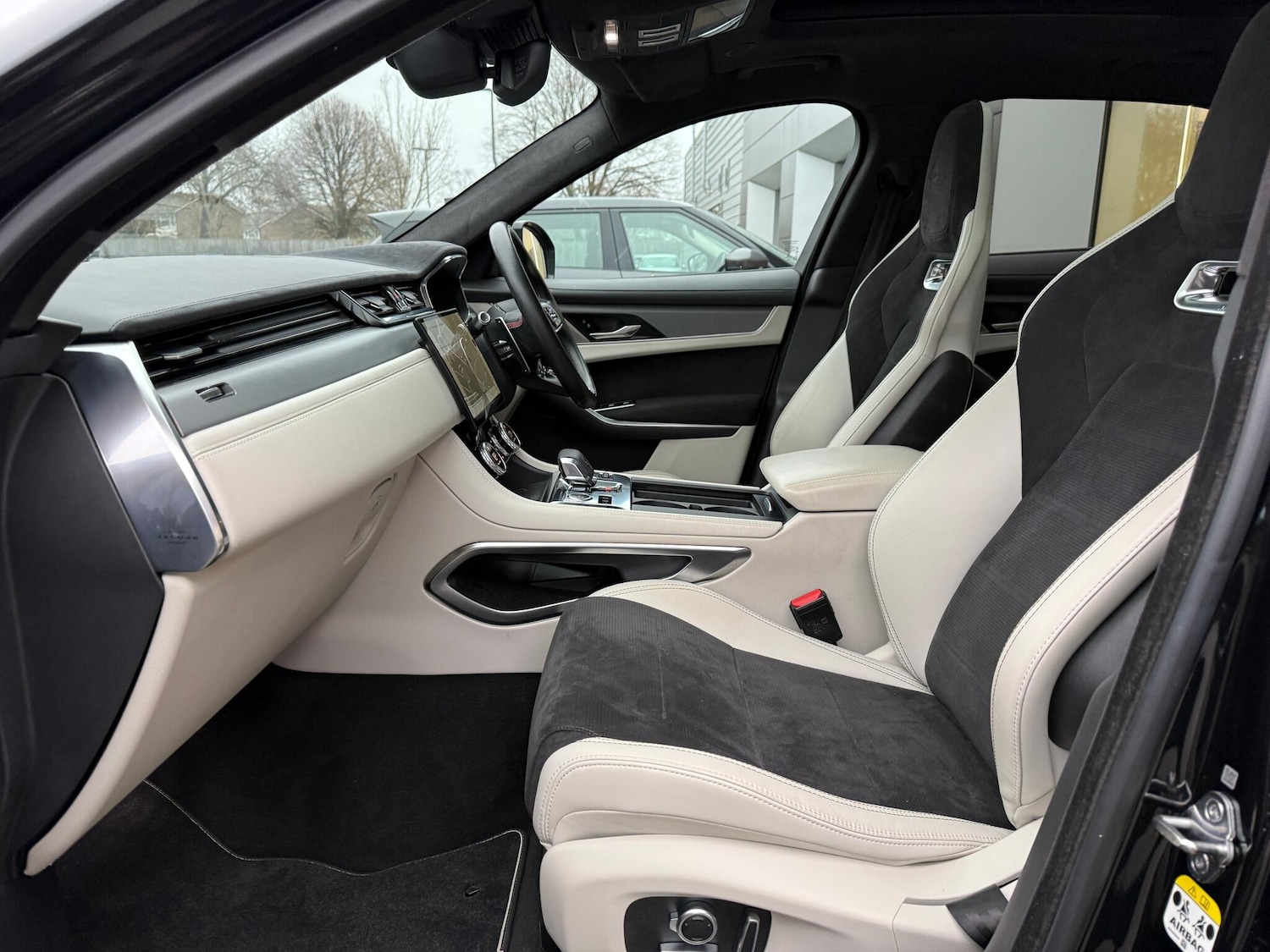 Used Jaguar F-Pace 2022 for sale - 77040613: Photo 10