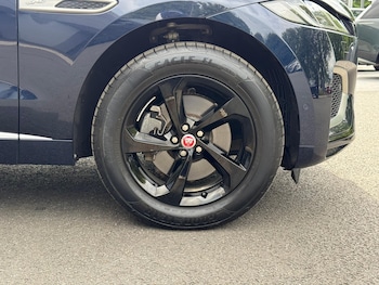 Used Jaguar F-Pace 2021 for sale - 75333752: Photo
