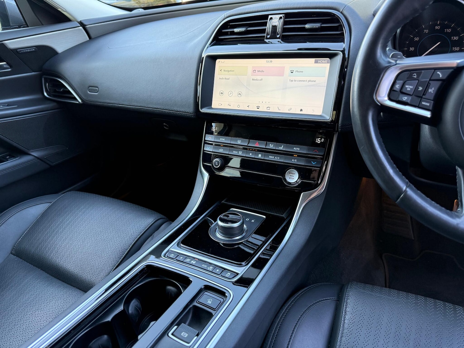 Used Jaguar XE 2018 for sale - 76122268: Photo 19