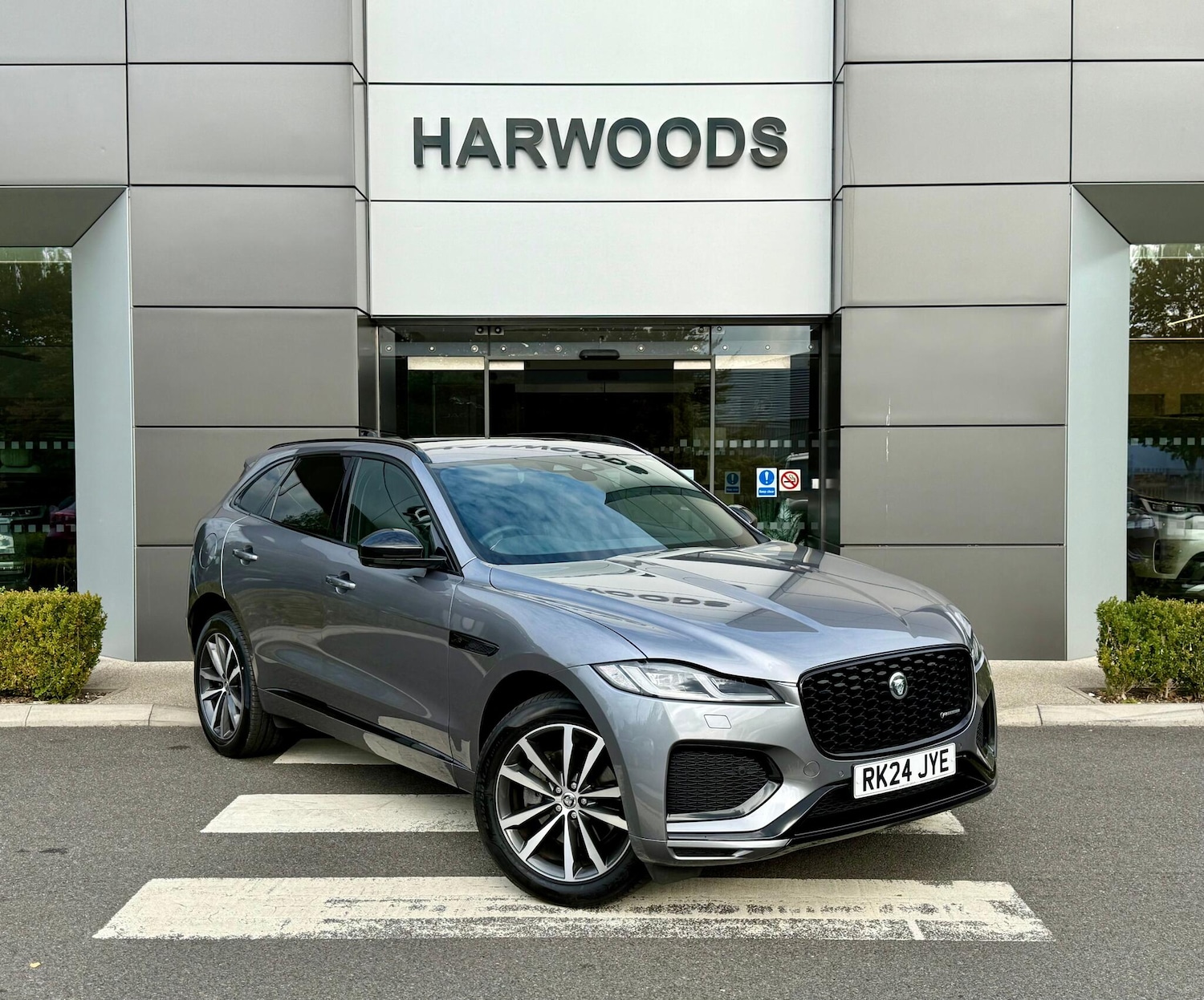 Used Jaguar F-Pace 2024 for sale - 76137685: Photo 1