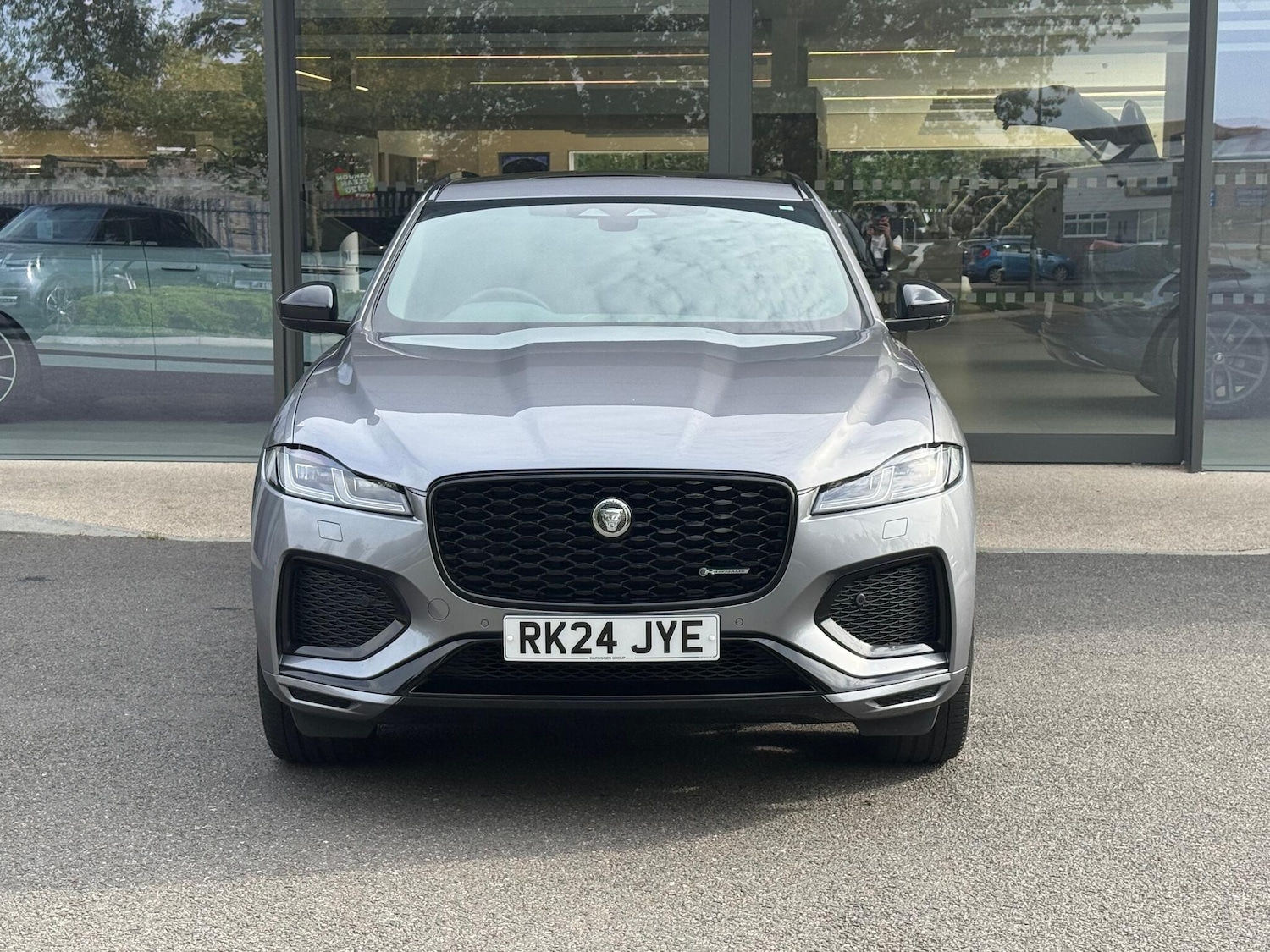 Used Jaguar F-Pace 2024 for sale - 76137685: Photo 6