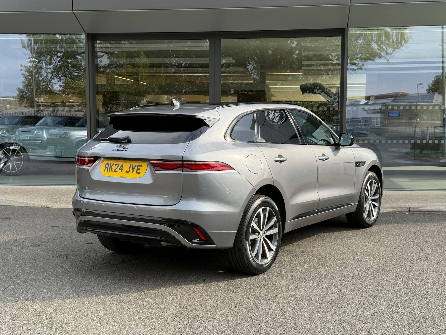 Used Jaguar F-Pace 2024 for sale - 76137685: Photo 7