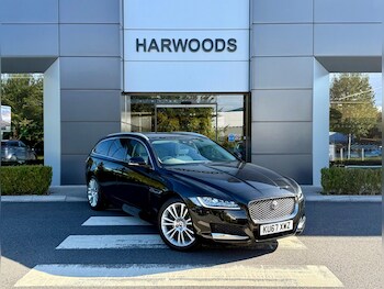 (67) - 2.0d Portfolio Sportbrake 5dr Diesel Auto AWD Euro 6 (s/s) (240 ps)