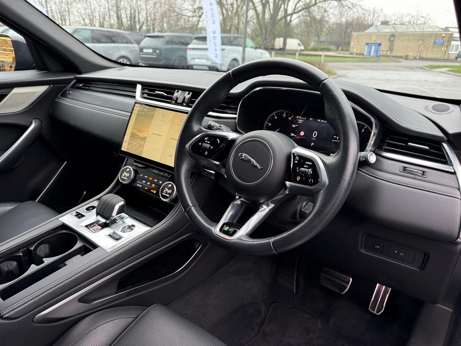 Used Jaguar F-Pace for sale - 77611924: Photo 29