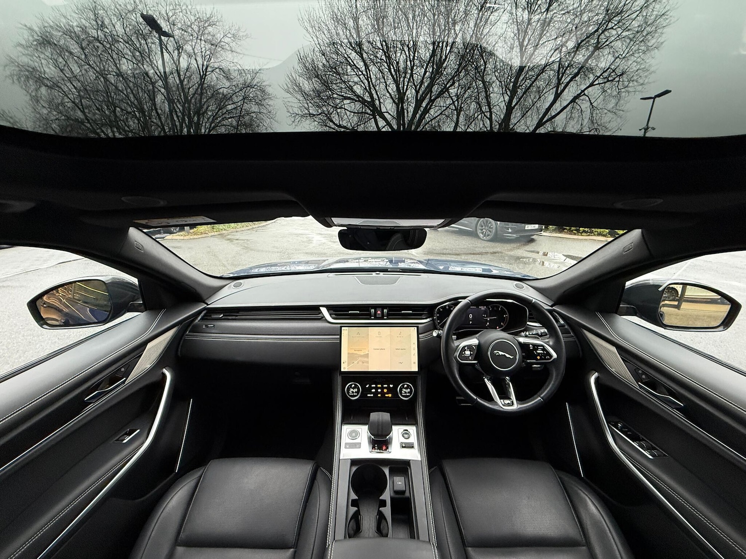 Used Jaguar F-Pace for sale - 77611924: Photo 3