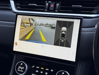 Used Jaguar F-Pace 2023 for sale - 77611924: Photo