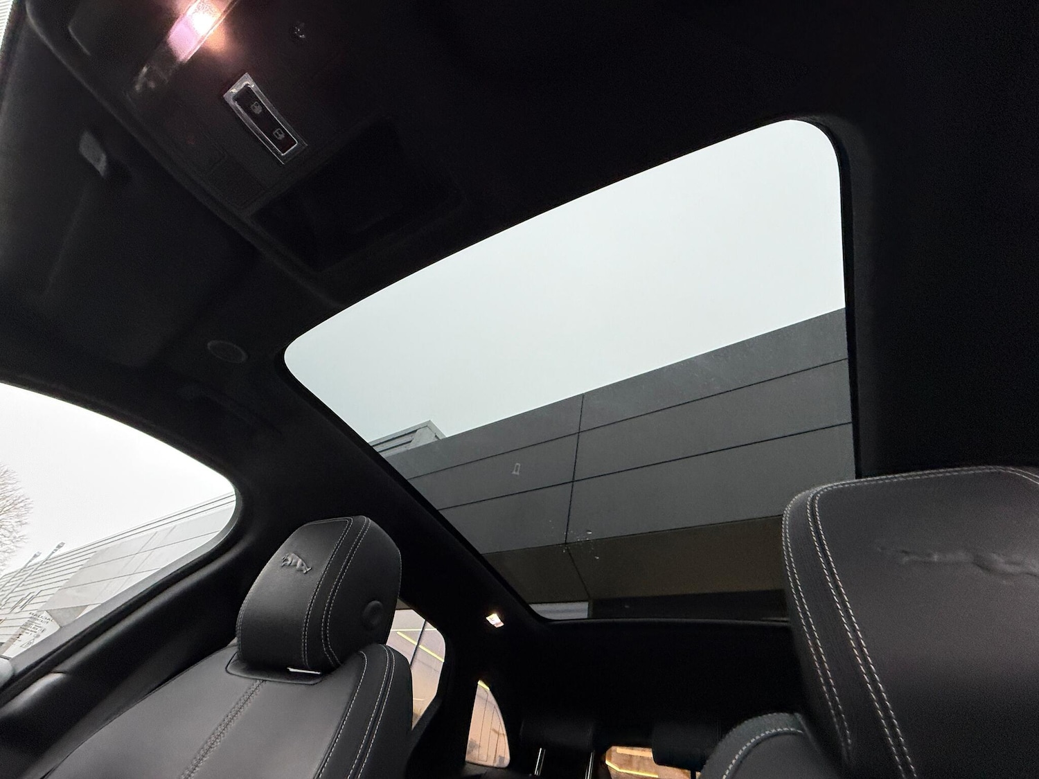 Used Jaguar F-Pace for sale - 77611924: Photo 5