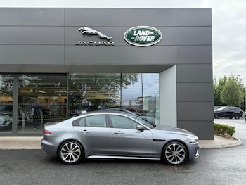 Used Jaguar XE 2019 for sale - 75696923: Photo