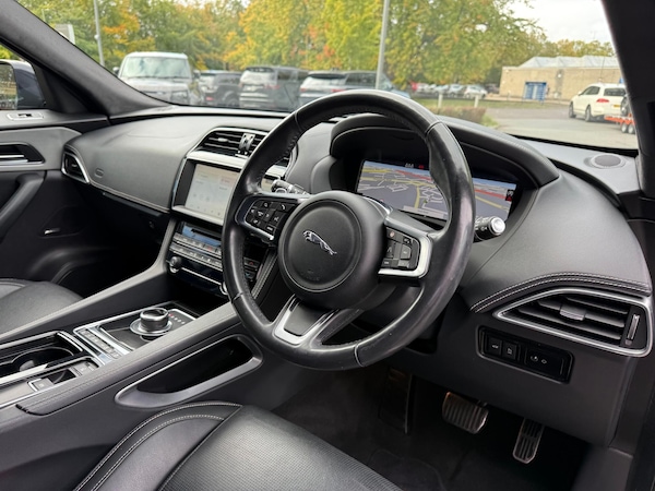 Used Jaguar F-Pace 2020 for sale - 76214149: Photo 30
