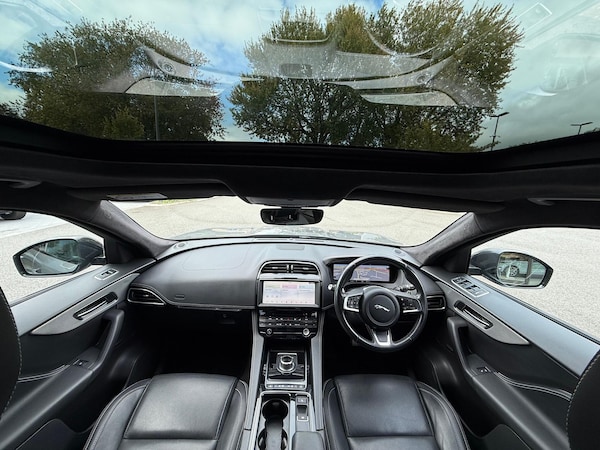 Used Jaguar F-Pace 2020 for sale - 76214149: Photo 3
