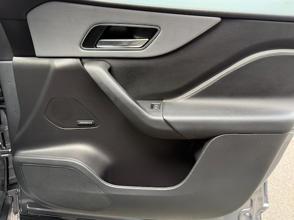 Used Jaguar F-Pace 2020 for sale - 76214149: Photo 49
