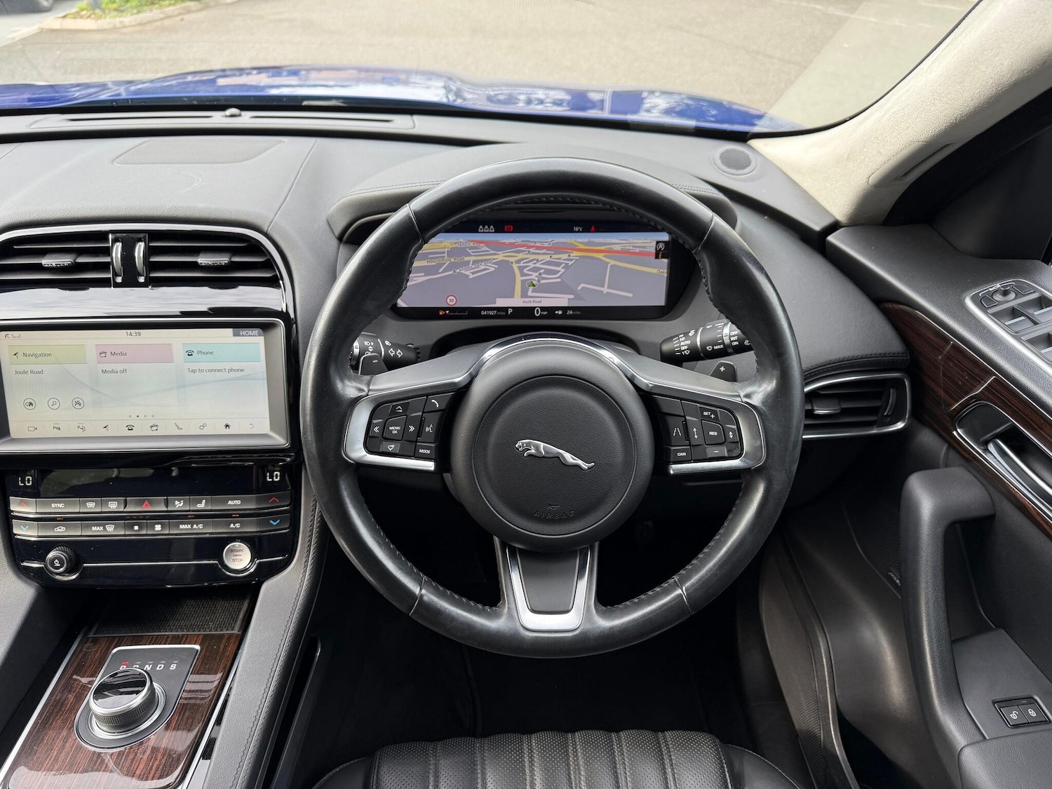 Used Jaguar F-Pace 2020 for sale - 76159130: Photo 14
