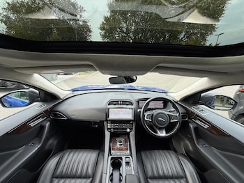 Used Jaguar F-Pace 2020 for sale - 76159130: Photo 3