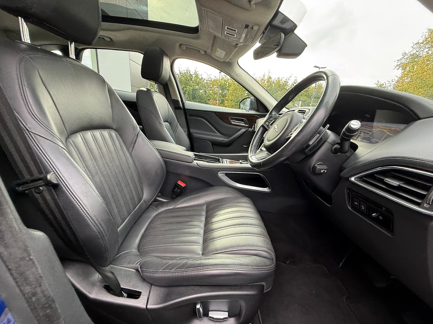 Used Jaguar F-Pace 2020 for sale - 76159130: Photo 9