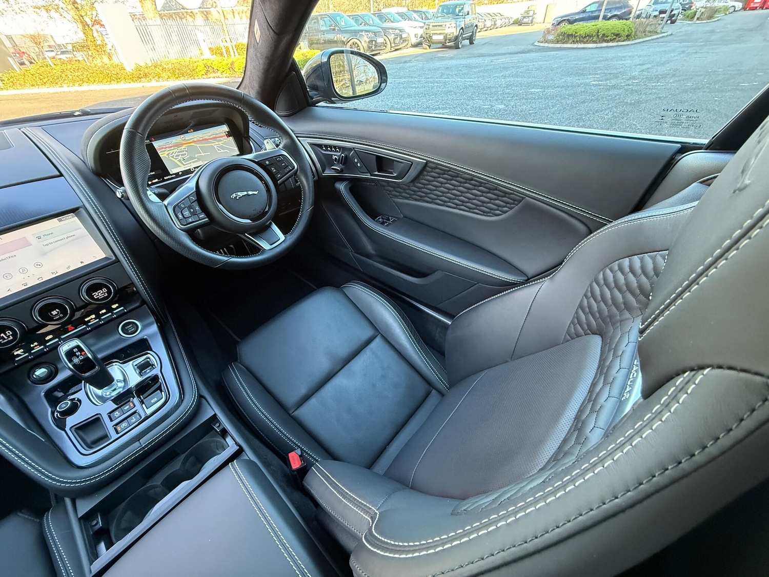 Used Jaguar F-Type 2022 for sale - 76715261: Photo 12