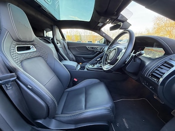 Used Jaguar F-Type 2022 for sale - 76715261: Photo