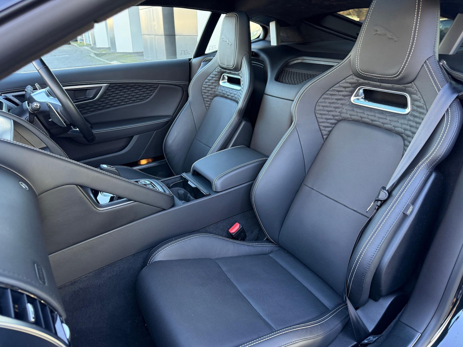 Used Jaguar F-Type 2022 for sale - 76715261: Photo 43