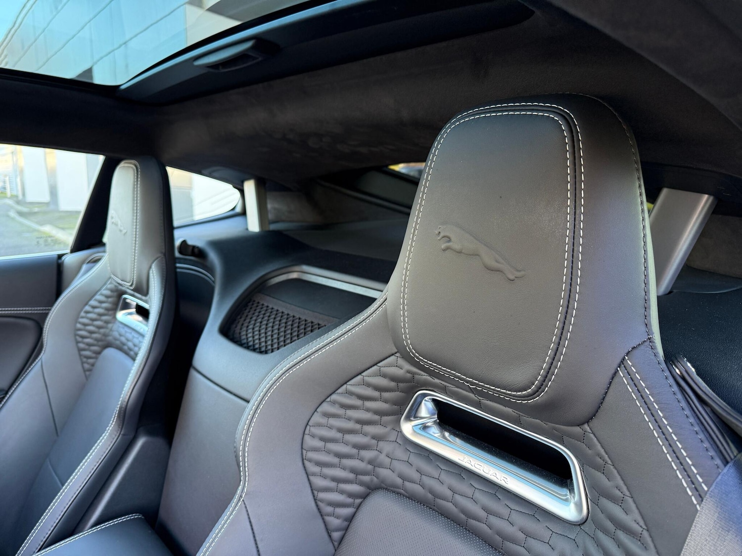 Used Jaguar F-Type 2022 for sale - 76715261: Photo 44