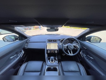Used Jaguar E-Pace 2024 for sale - 76151517: Photo 3
