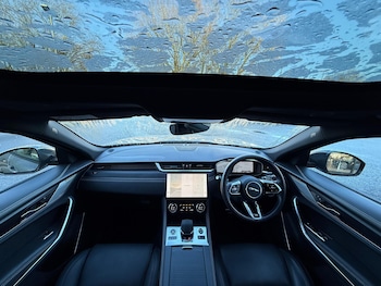 Used Jaguar F-Pace 2022 for sale - 76781558: Photo