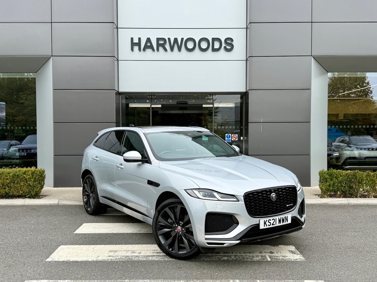 Used Jaguar F-Pace 2021 for sale - 76137373: Photo 1