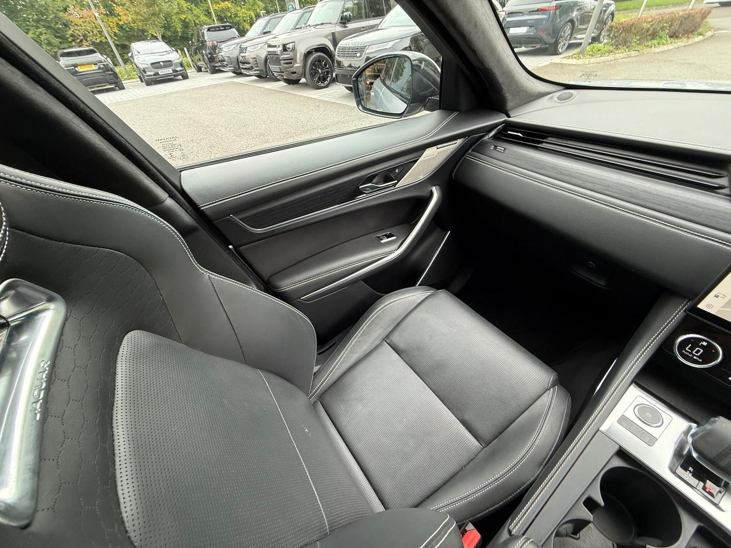 Used Jaguar F-Pace 2021 for sale - 76137373: Photo 12