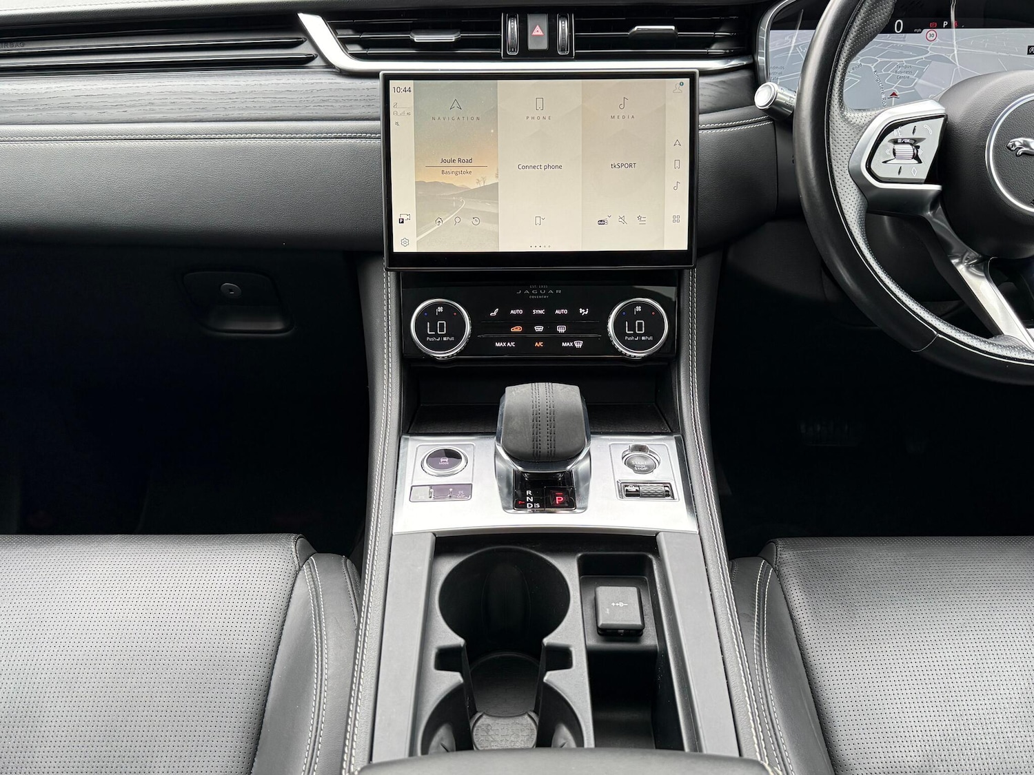 Used Jaguar F-Pace 2021 for sale - 76137373: Photo 15