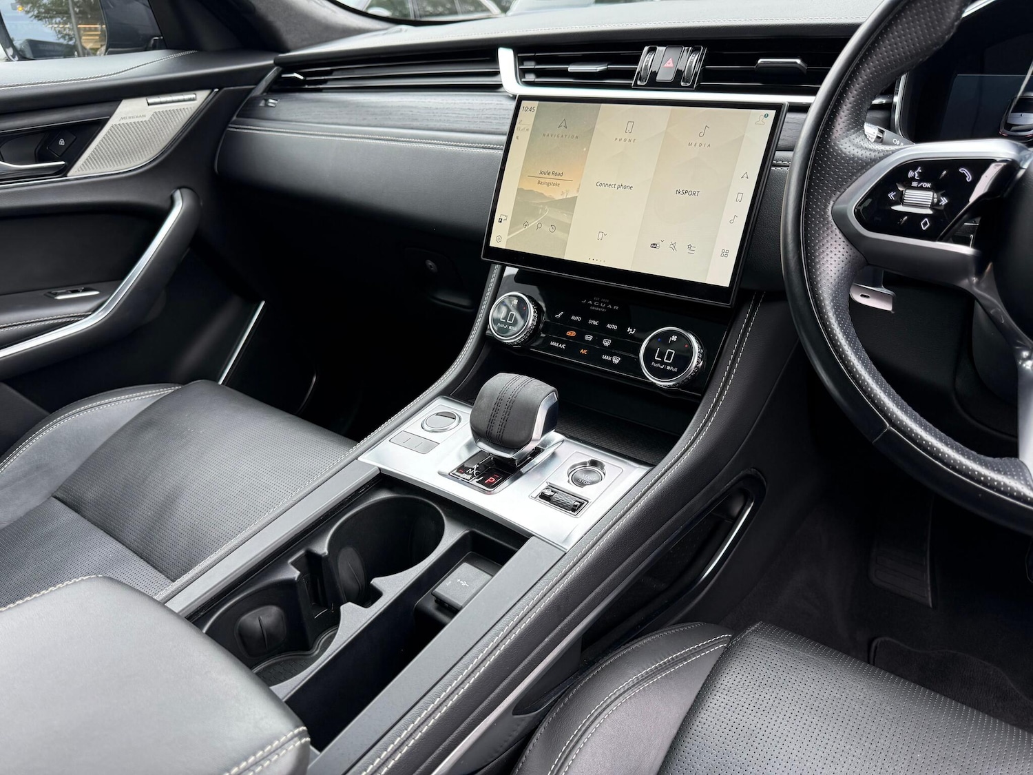 Used Jaguar F-Pace 2021 for sale - 76137373: Photo 19