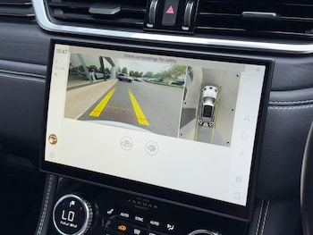 Used Jaguar F-Pace 2021 for sale - 76137373: Photo 4