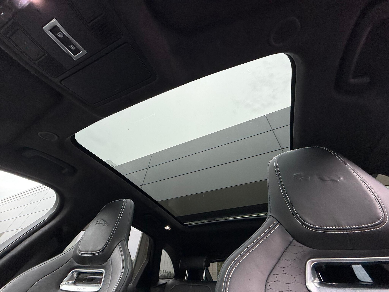 Used Jaguar F-Pace 2021 for sale - 76137373: Photo 5