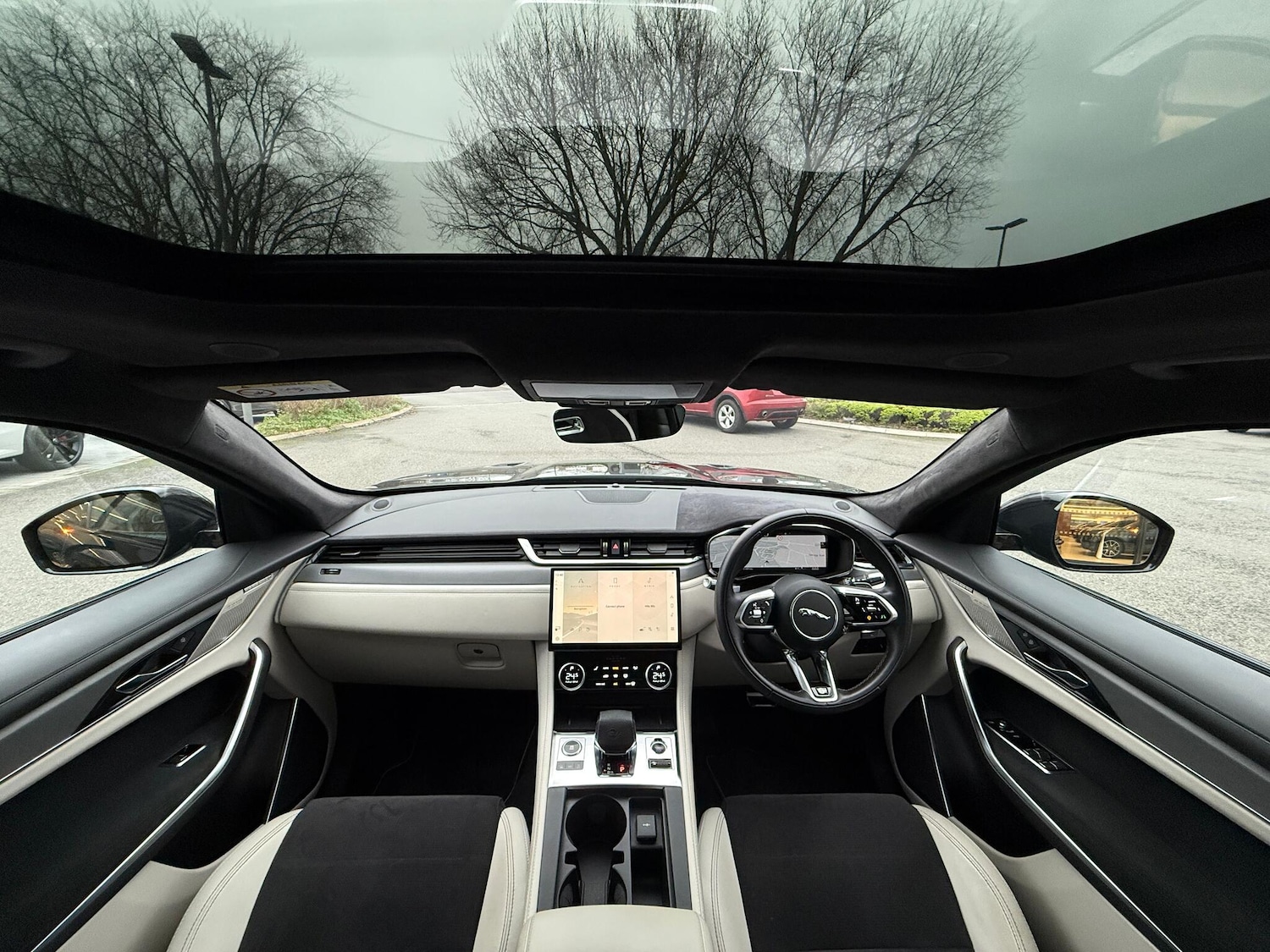 Used Jaguar F-Pace 2022 for sale - 77306215: Photo 3