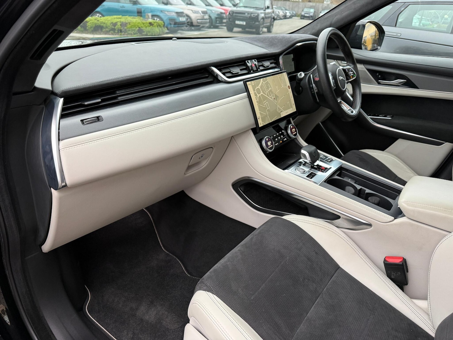 Used Jaguar F-Pace 2022 for sale - 77306215: Photo 48