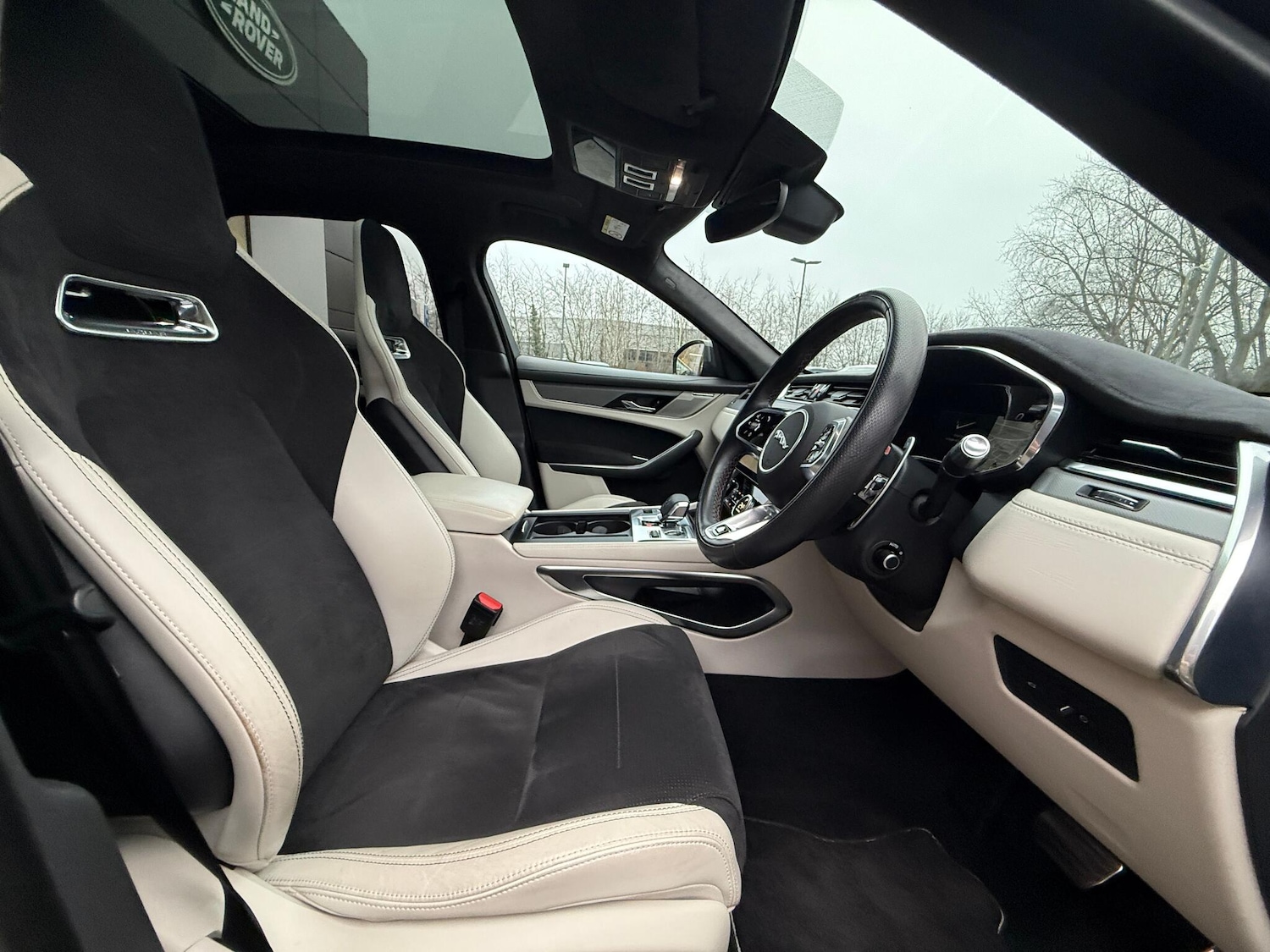 Used Jaguar F-Pace 2022 for sale - 77306215: Photo 9