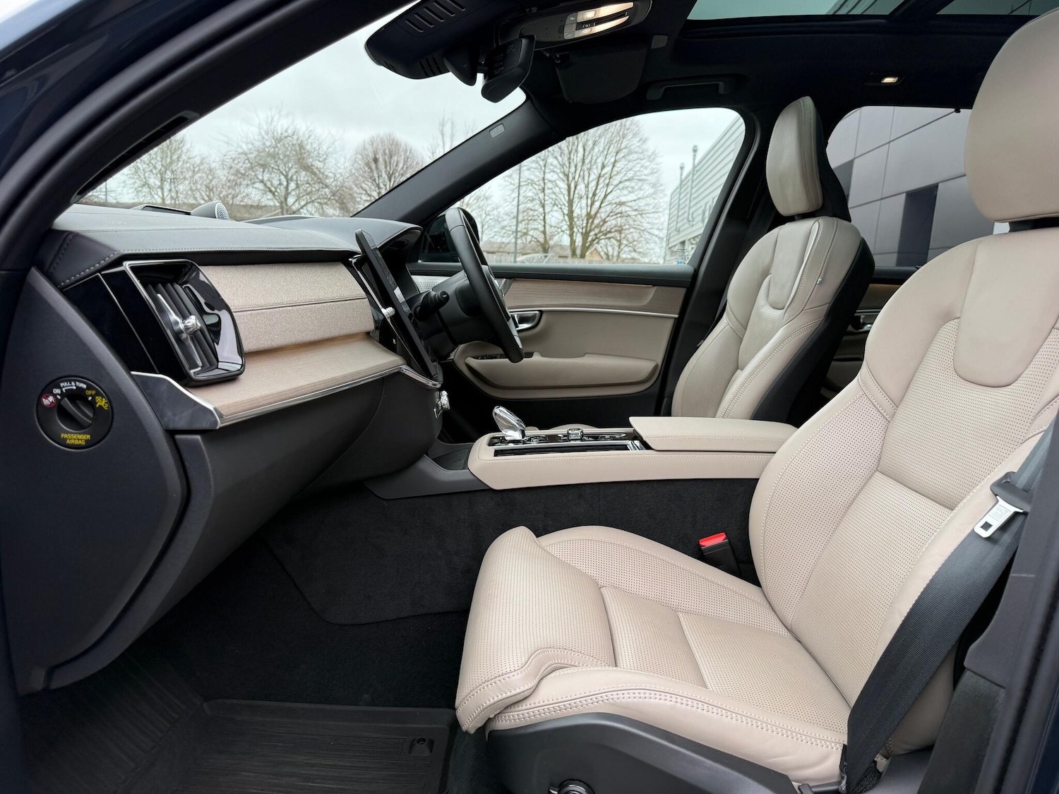 Used Volvo XC90 2025 for sale - 77598512: Photo 10