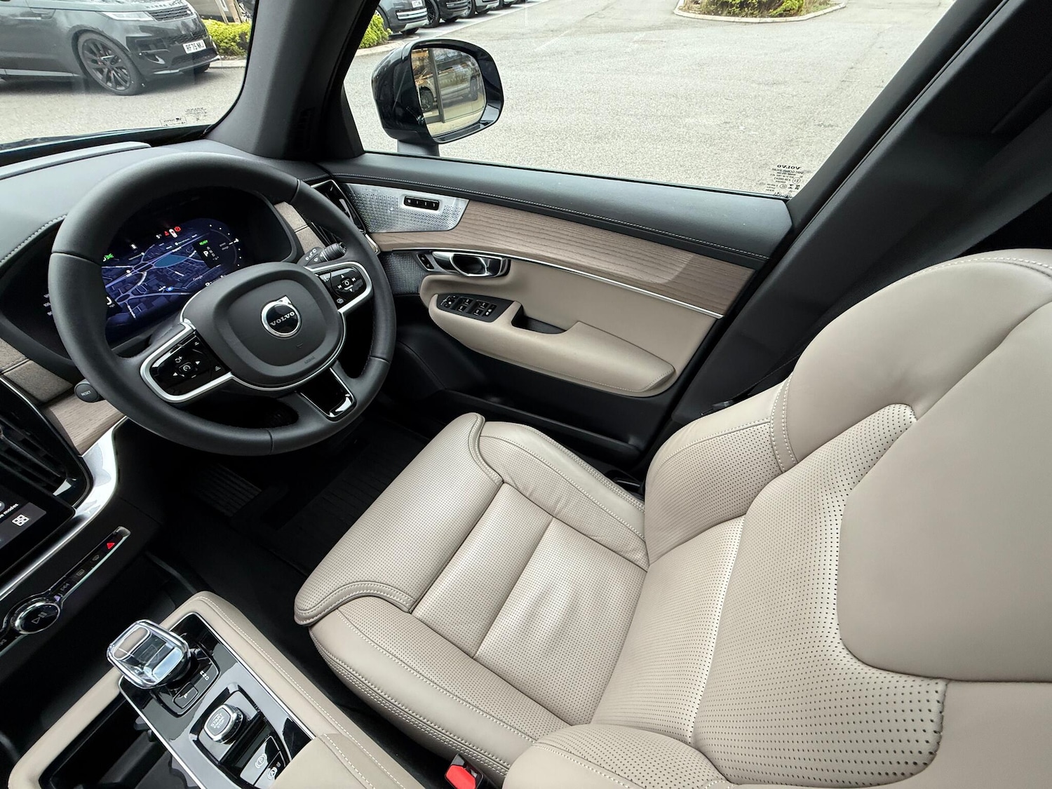 Used Volvo XC90 2025 for sale - 77598512: Photo 13