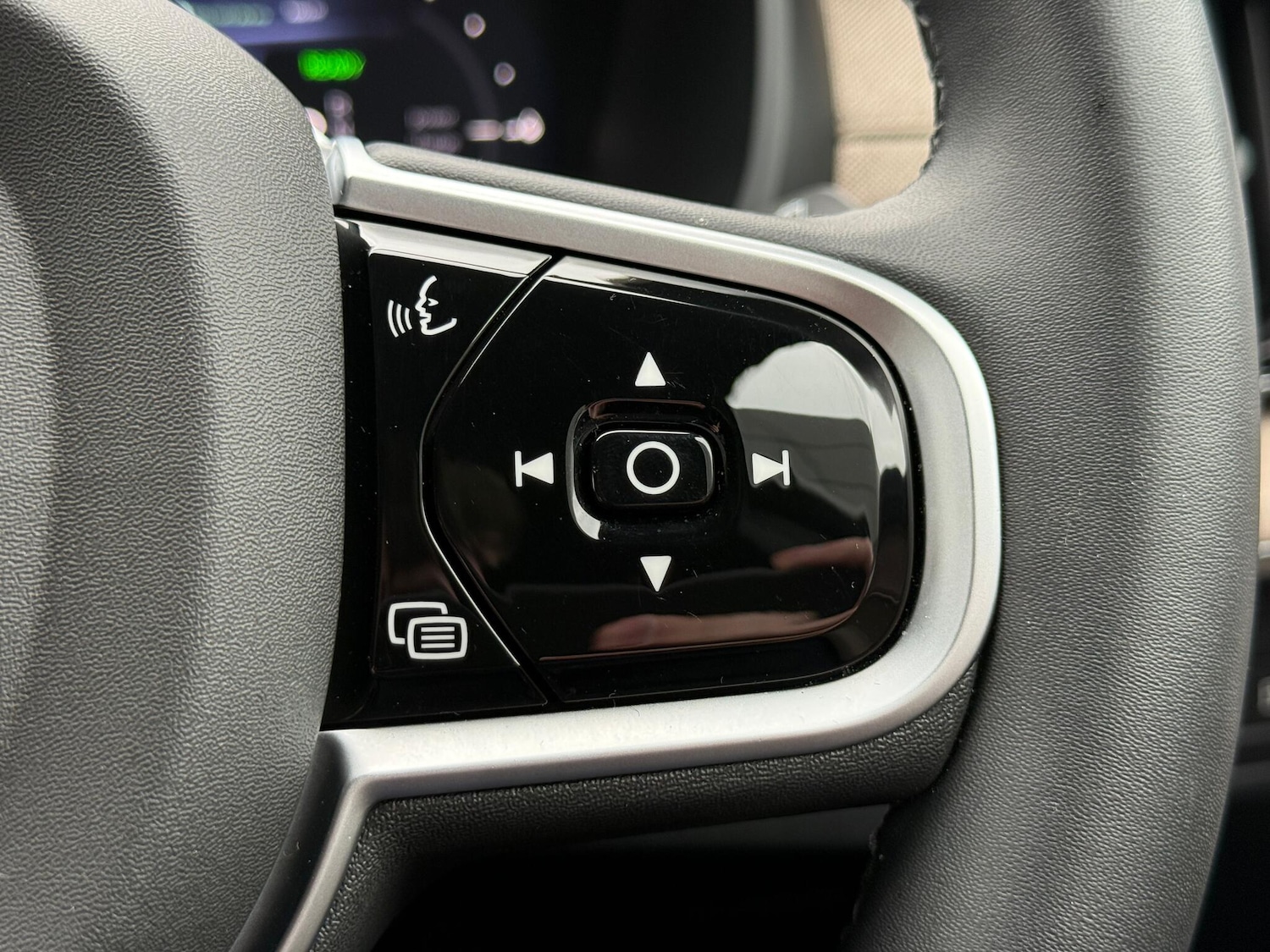 Used Volvo XC90 2025 for sale - 77598512: Photo 28