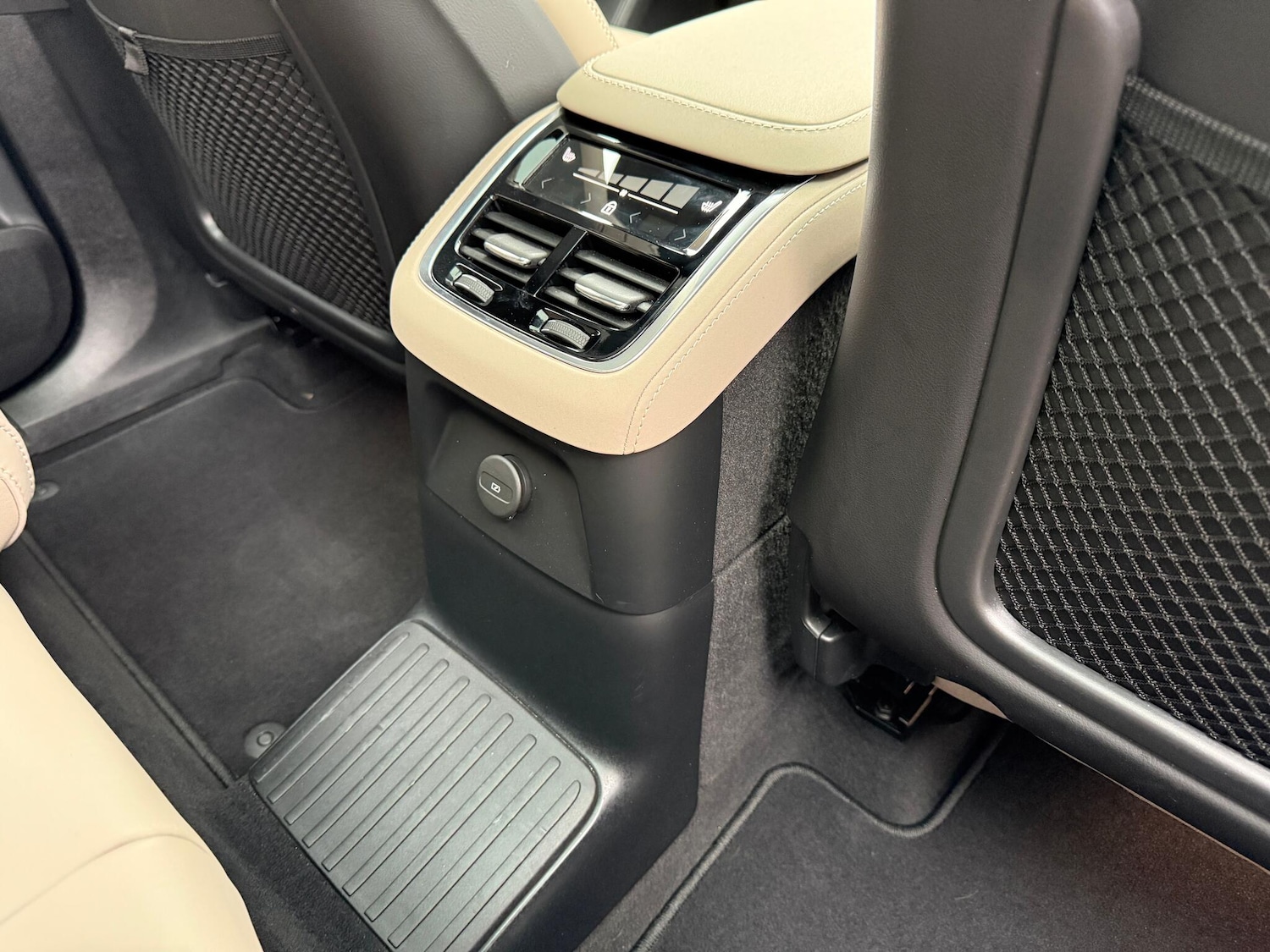 Used Volvo XC90 2025 for sale - 77598512: Photo 38