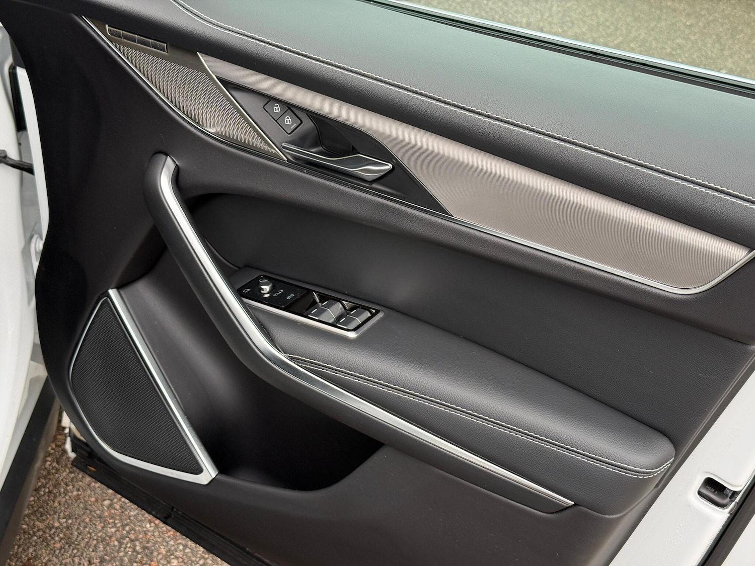 Used Jaguar F-Pace 2023 for sale - 76975738: Photo 14