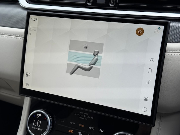 Used Jaguar F-Pace 2024 for sale - 75386951: Photo 18