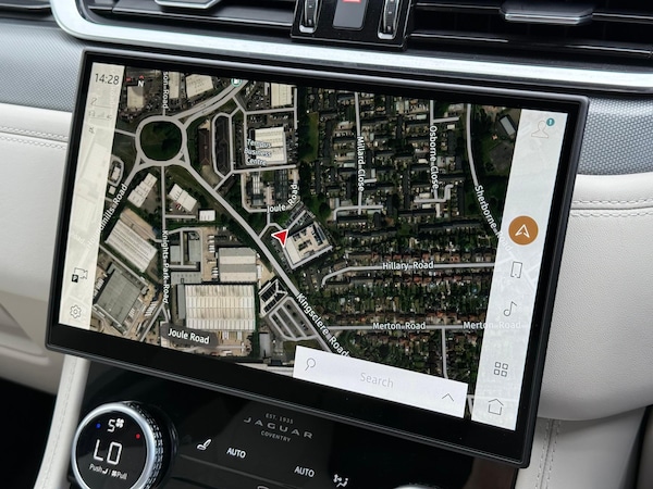 Used Jaguar F-Pace 2024 for sale - 75386951: Photo 29