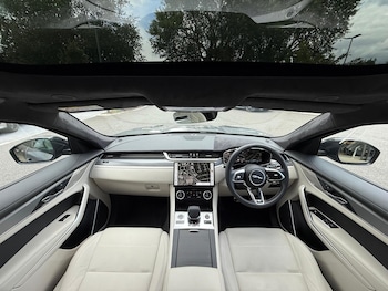 Used Jaguar F-Pace 2024 for sale - 75386951: Photo