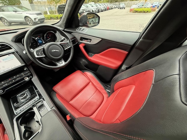 Used Jaguar F-Pace 2019 for sale - 76239384: Photo 14
