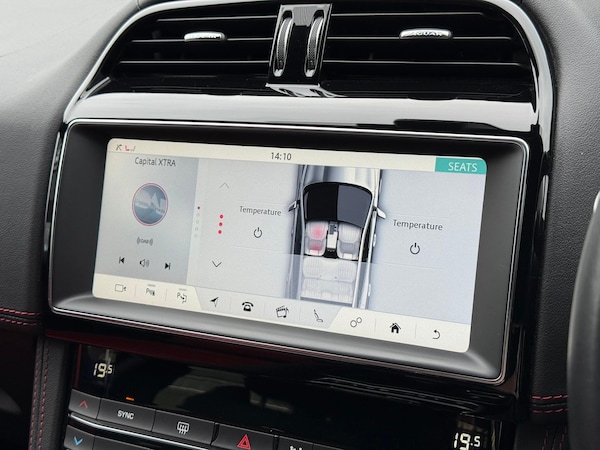 Used Jaguar F-Pace 2019 for sale - 76239384: Photo 18