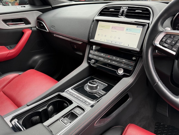Used Jaguar F-Pace 2019 for sale - 76239384: Photo 19